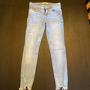 Zara distress jeans size 4 color light blue. Mid rise